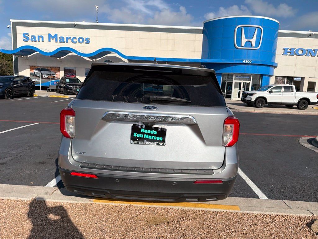 Used 2022 Ford Explorer XLT RWD image 7