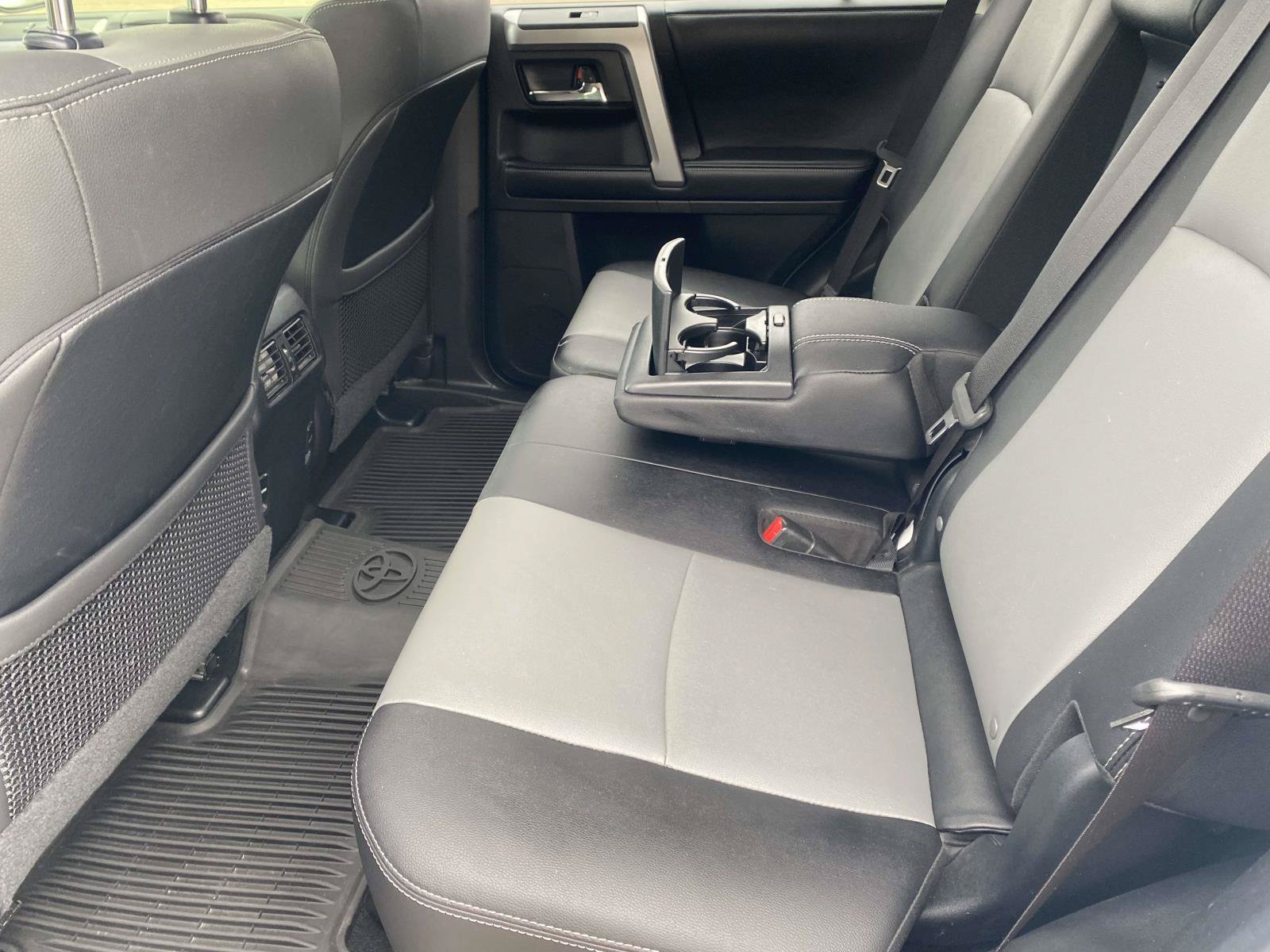 Used 2019 Toyota 4Runner SR5 Premium RWD image 12