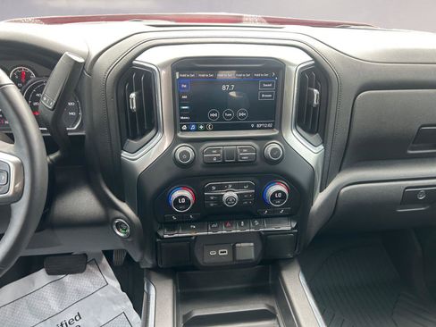Used 2022 Chevrolet Silverado 1500 LT Trail Boss w/ Safety Package AWD/4WD image 11