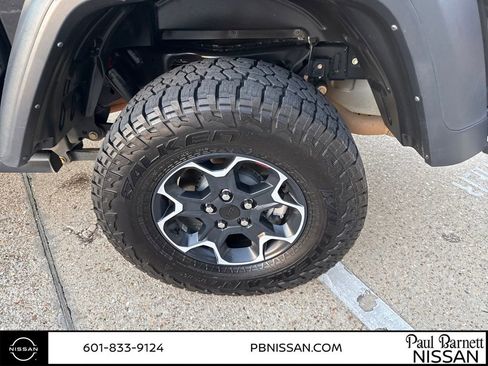 Used 2023 Jeep Gladiator Rubicon w/ Trailer Tow Package image 29