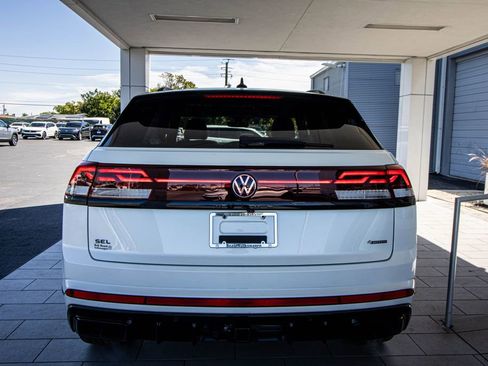 New 2026 Volkswagen Atlas Cross Sport SEL R-Line image 19