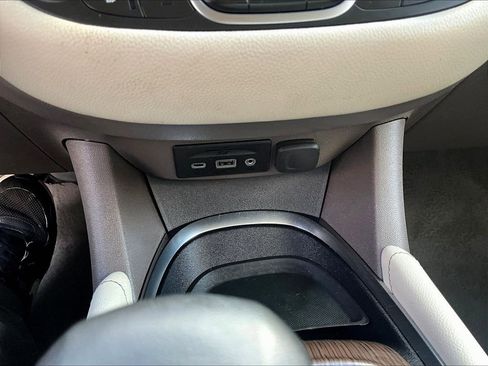 Used 2024 Chevrolet Malibu LT FWD image 19