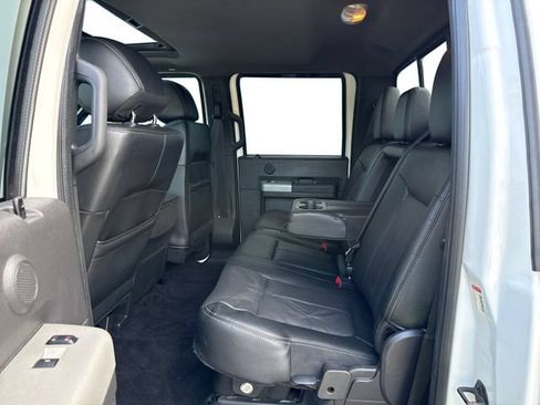 Used 2015 Ford F250 Lariat w/ Lariat Ultimate Package AWD/4WD image 11