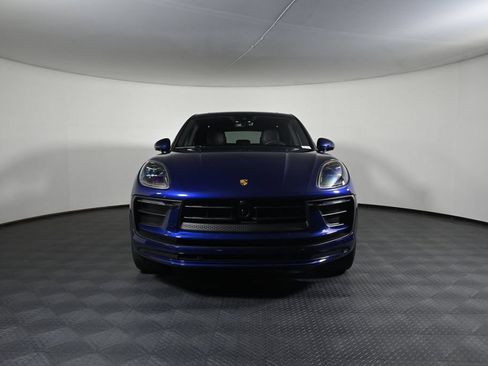 Certified 2026 Porsche Macan AWD/4WD image 10