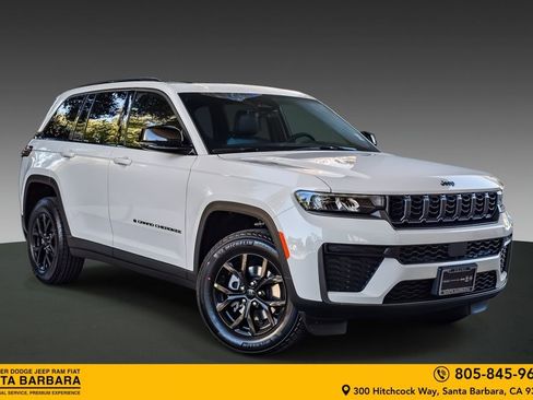 New 2026 Jeep Grand Cherokee Altitude image 1