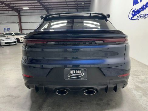 Used 2024 Porsche Cayenne Turbo GT image 10