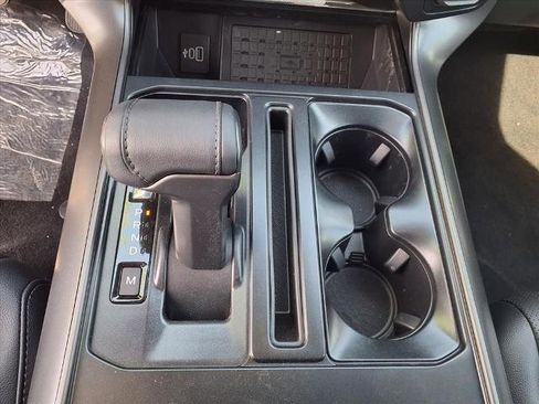 New 2025 Ford F150 Lariat w/ Equipment Group 502A High image 15