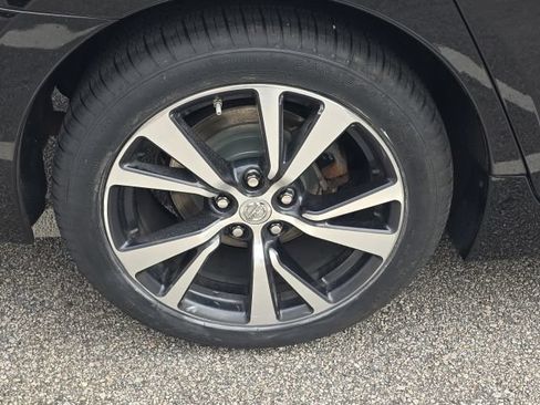 Used 2017 Nissan Maxima 3.5 SV FWD image 10