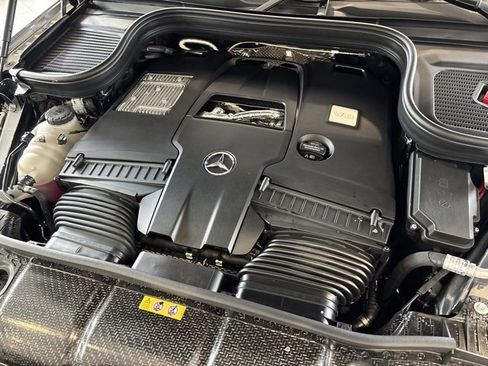 New 2025 Mercedes-Benz GLS 580 4MATIC image 32