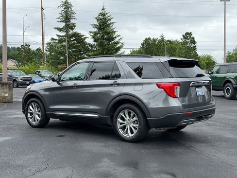Certified 2021 Ford Explorer XLT w/ Equipment Group 202A AWD/4WD image 6