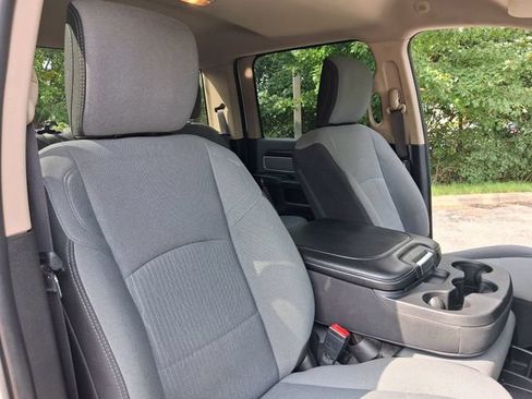 Used 2019 RAM 2500 Big Horn AWD/4WD image 29