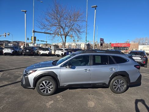 Certified 2025 Subaru Outback Premium w/ Popular Package #1A image 4