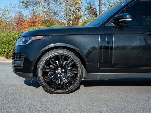 Used 2021 Land Rover Range Rover P525 Westminster Edition AWD/4WD image 10