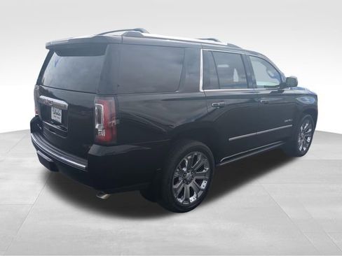 Used 2015 GMC Yukon Denali w/ Premium Package AWD/4WD image 5