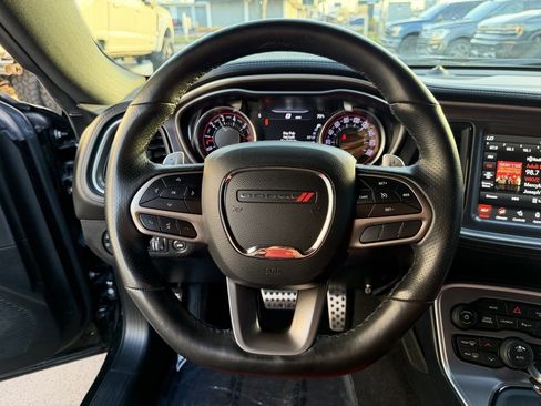 Used 2021 Dodge Challenger R/T Scat Pack image 18