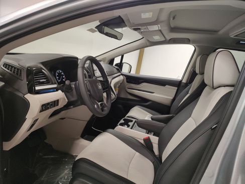New 2026 Honda Odyssey Elite image 9