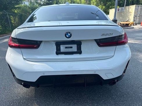 Used 2023 BMW 330i Sedan w/ M Sport Package RWD image 14
