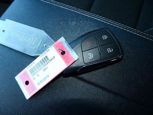 Used 2025 GMC Terrain Elevation image 20