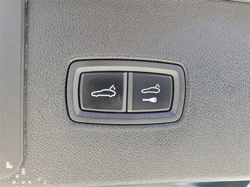 Used 2021 Porsche Cayenne AWD/4WD image 42