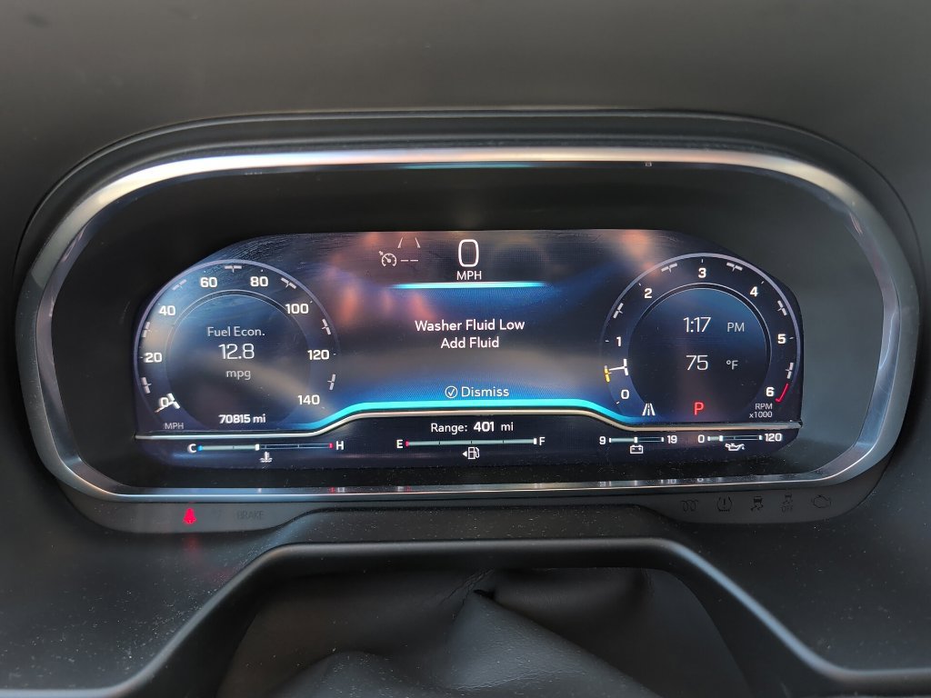 Used 2024 Chevrolet Suburban Premier RWD image 15