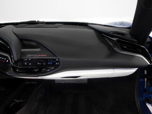 Used 2024 Ferrari SF90 Spider image 67