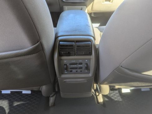 Used 2003 Ford Explorer Sport Trac XLT RWD image 33
