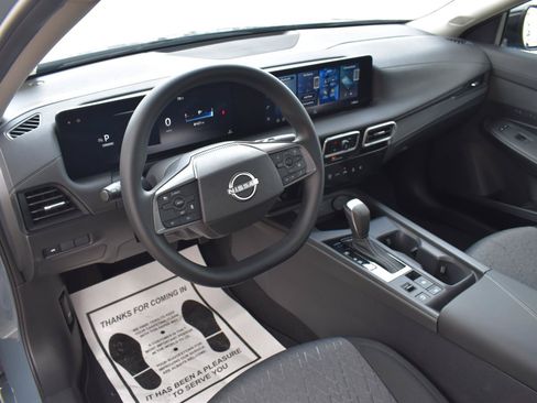 Used 2026 Nissan Sentra SV w/ Floor Mat Package FWD image 29