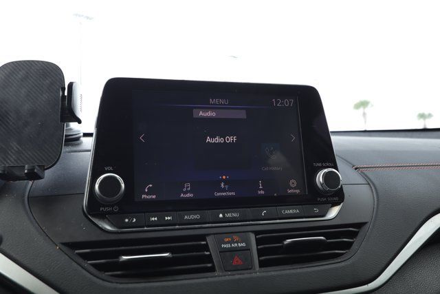 Used 2022 Nissan Altima 2.5 SR w/ Midnight Edition Package FWD image 16