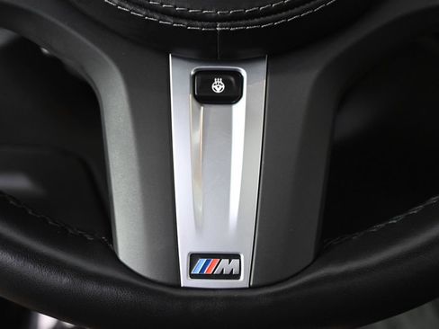 Used 2022 BMW X6 xDrive40i w/ M Sport Package AWD/4WD image 38