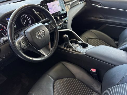 Used 2024 Toyota Camry SE FWD image 11