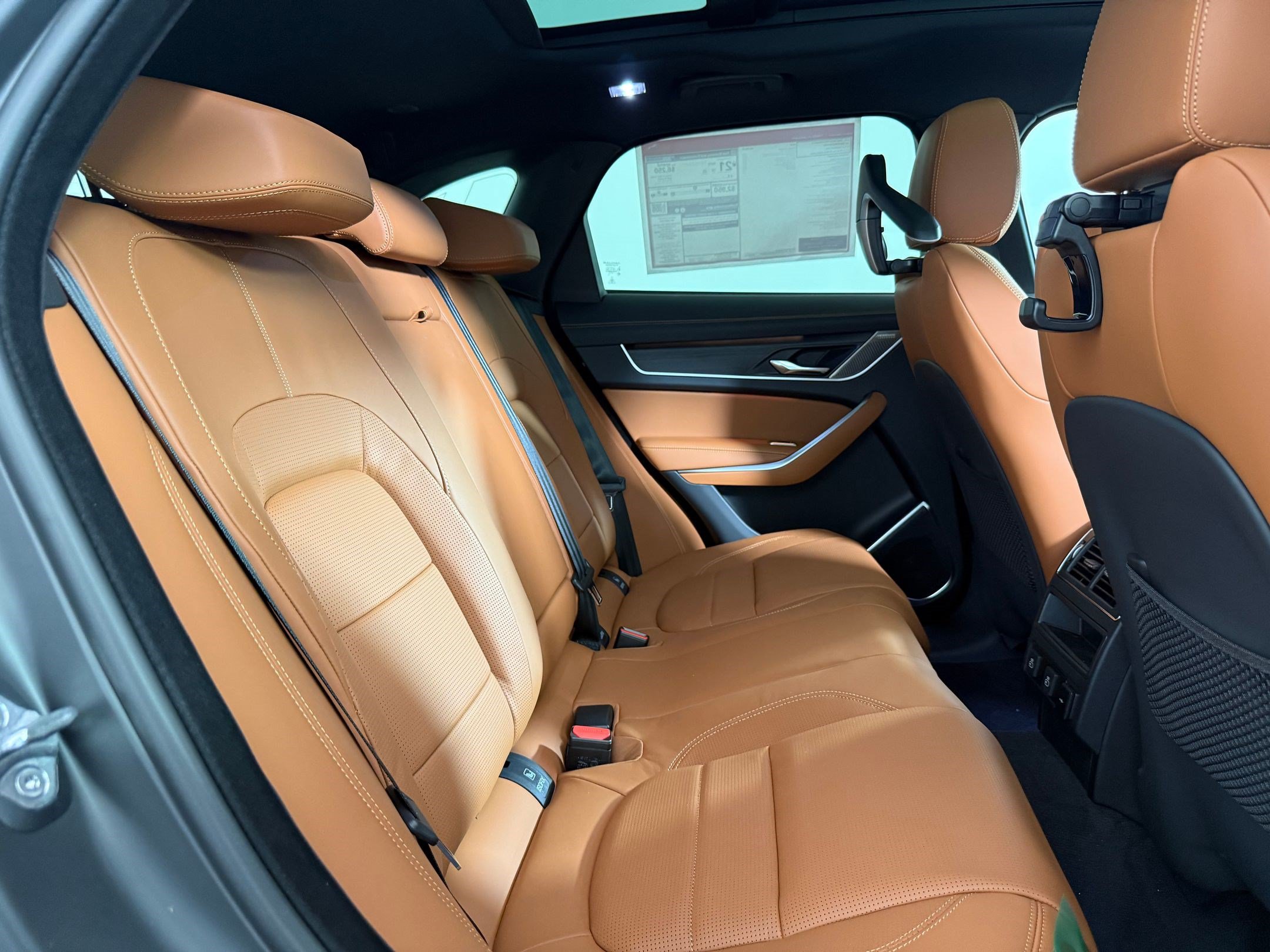 New 2026 Jaguar F-PACE R-Dynamic S AWD/4WD image 28