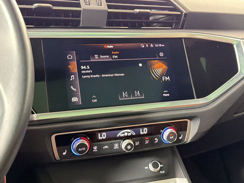 Used 2022 Audi Q3 2.0T Premium Plus w/ Premium Plus Package image 24