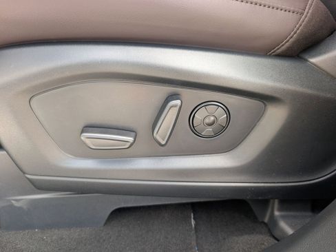 New 2026 Ford Explorer Platinum image 16