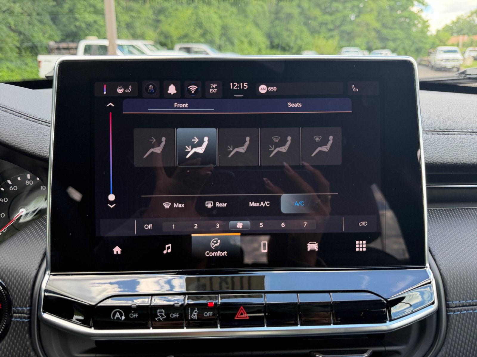 New 2026 Jeep Compass Latitude AWD/4WD image 36
