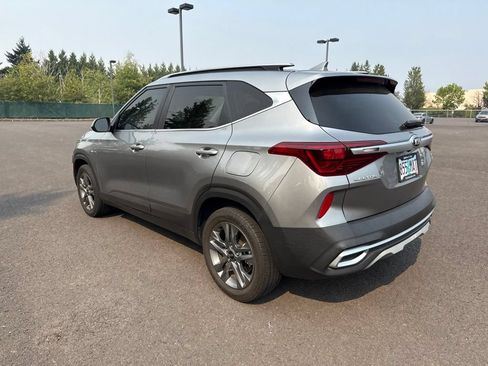 Used 2021 Kia Seltos S AWD/4WD image 5