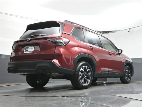 Used 2025 Subaru Forester w/ Convenience Package #1 image 39