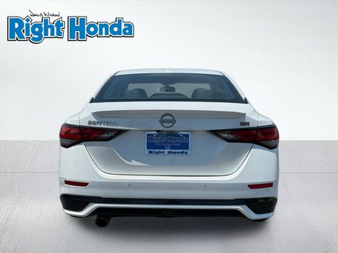 Used 2025 Nissan Sentra SR FWD image 7