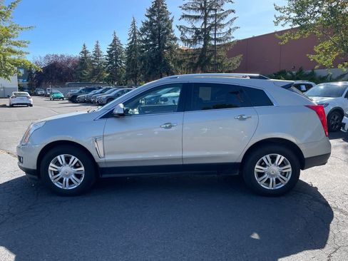 Used 2016 Cadillac SRX Luxury AWD/4WD image 2