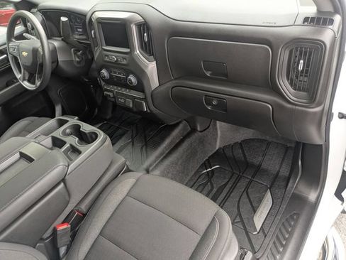 Used 2026 Chevrolet Silverado 1500 Custom AWD/4WD image 21