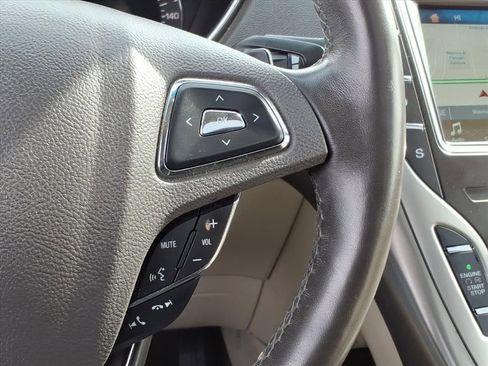 Used 2018 Lincoln MKX Reserve w/ Driver Assistance Package image 16