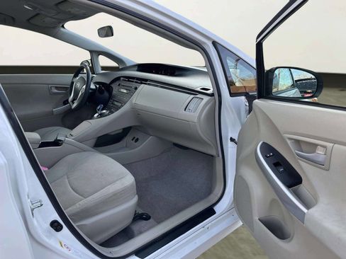 Used 2010 Toyota Prius FWD image 19