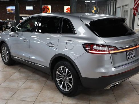Used 2023 Lincoln Nautilus Reserve FWD image 3
