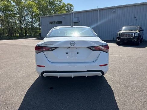 Used 2025 Nissan Sentra SV w/ All-Weather Package FWD image 10