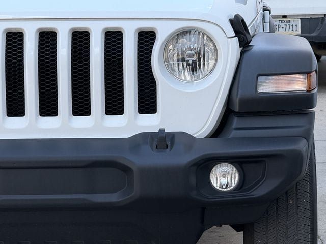 Used 2023 Jeep Wrangler Unlimited Sport AWD/4WD image 7