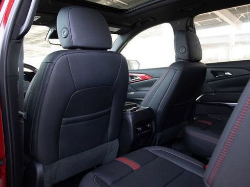 New 2024 Chevrolet Traverse RS w/ LPO, Floor Liner Package AWD/4WD image 36