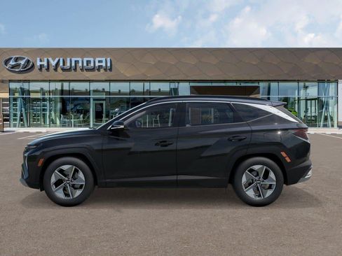 Used 2025 Hyundai Tucson SEL FWD image 5