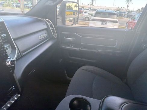 Used 2025 RAM 2500 Big Horn AWD/4WD image 12