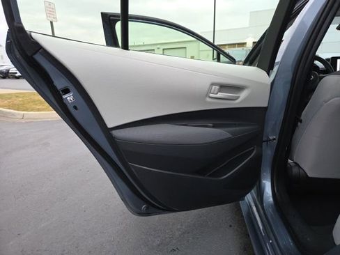 Used 2023 Toyota Corolla LE image 12