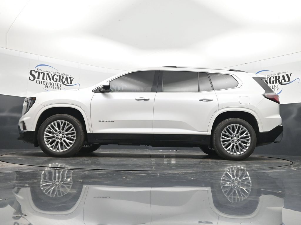 Used 2025 GMC Acadia Denali w/ LPO, Floor Liner Package FWD image 29