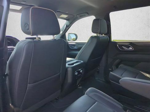 Used 2022 GMC Yukon SLT w/ SLT Luxury Package RWD image 22